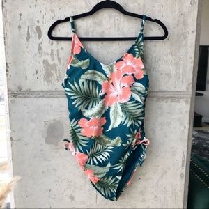 Kona Sol Floral One Piece Swimsuit L